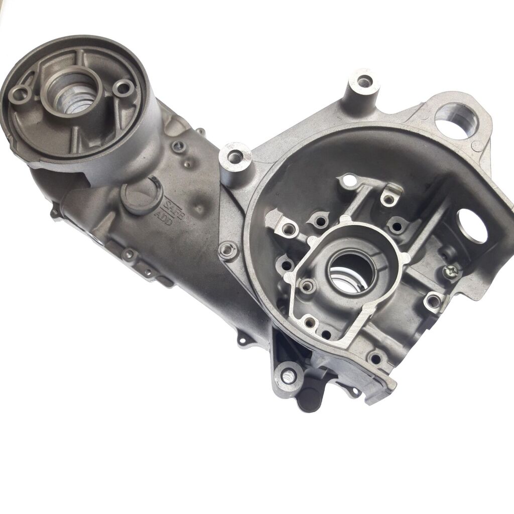 R/B 11000-E01-000 CRANKCASE ASSY