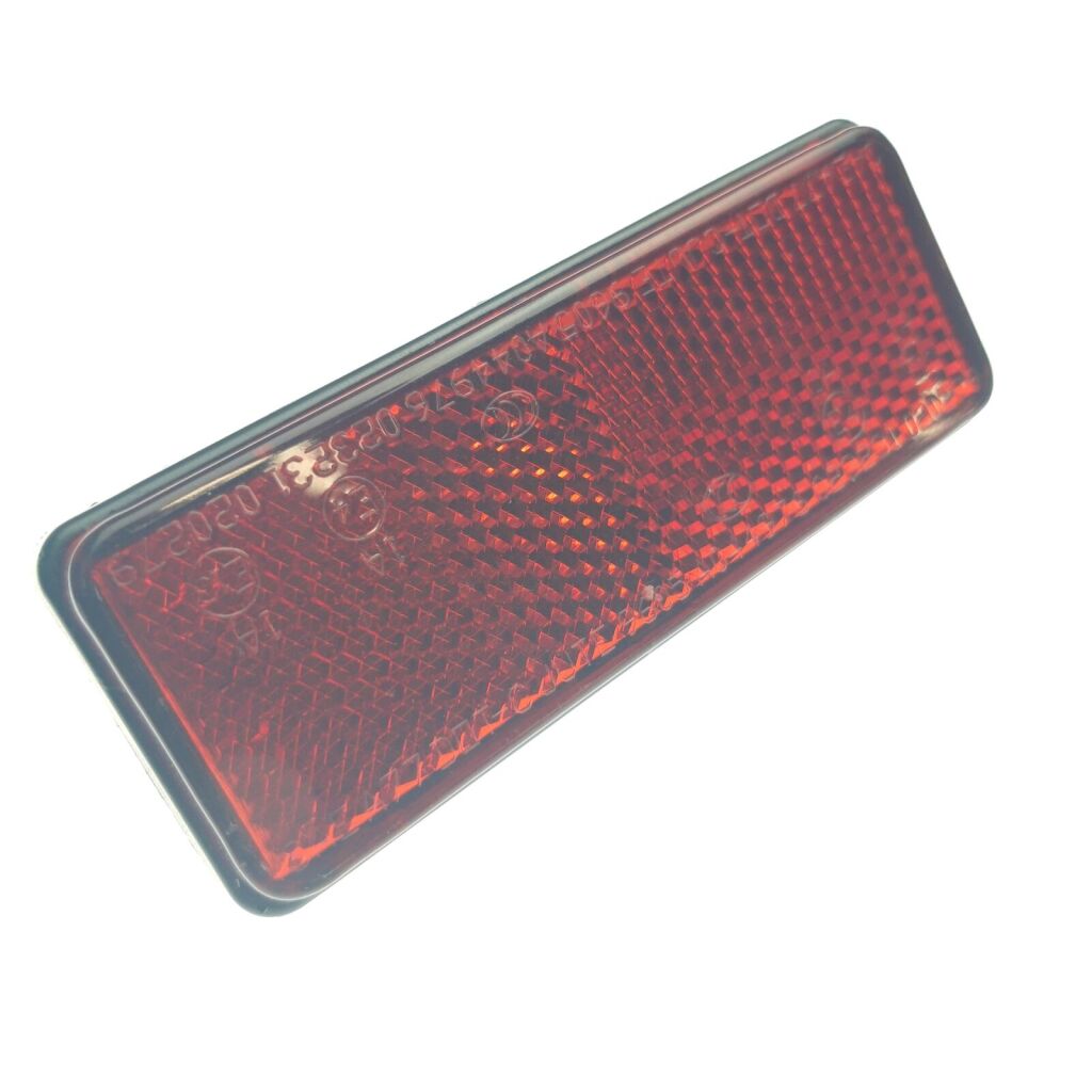 REFLECTOR ,REAR