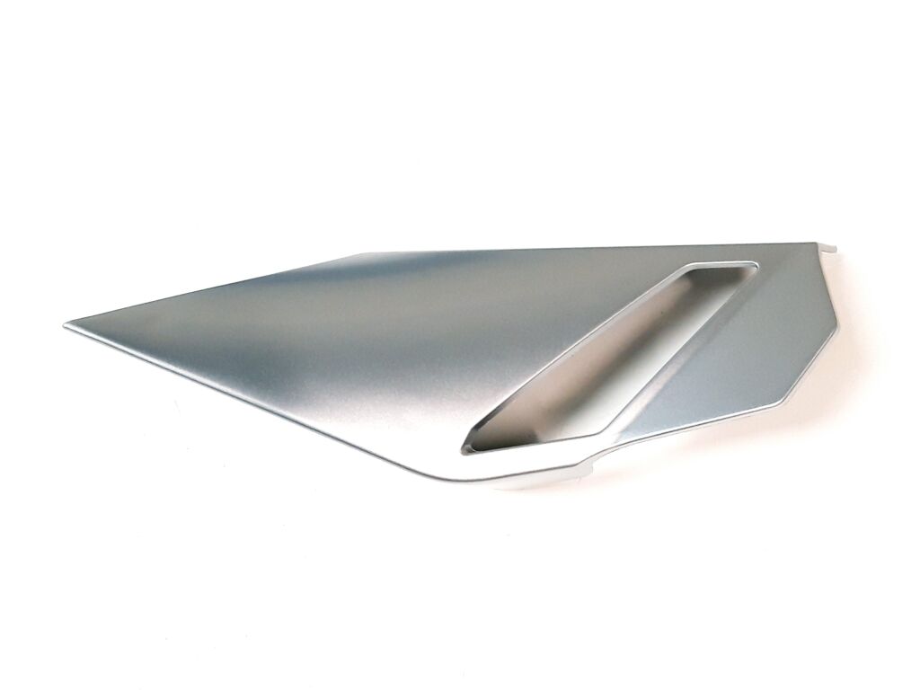 FRONT LOWER RIGHT DECORATIVE COVER (SILVER)