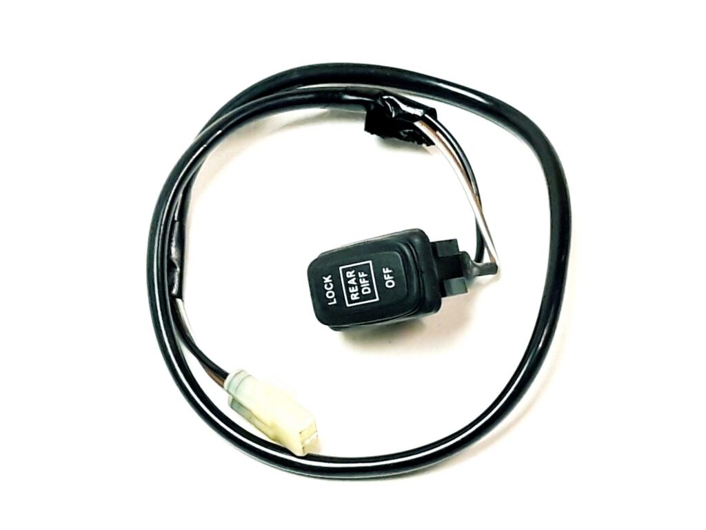 REAR LOCK SWITCH ←101676