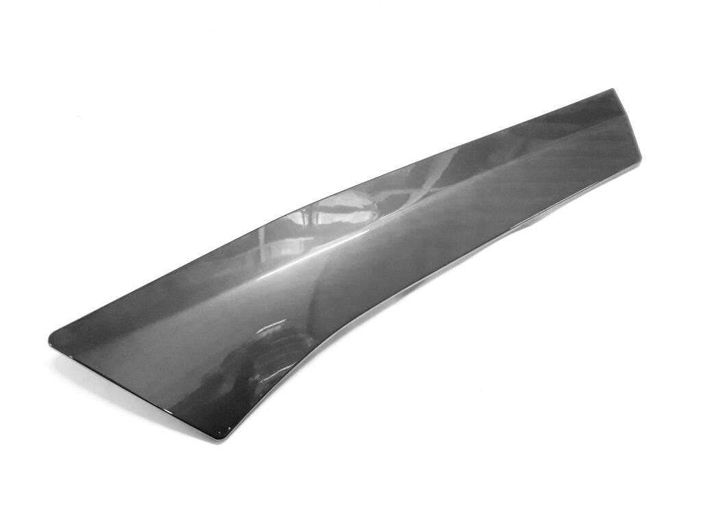 RIGHT DOOR PANEL (GREY)