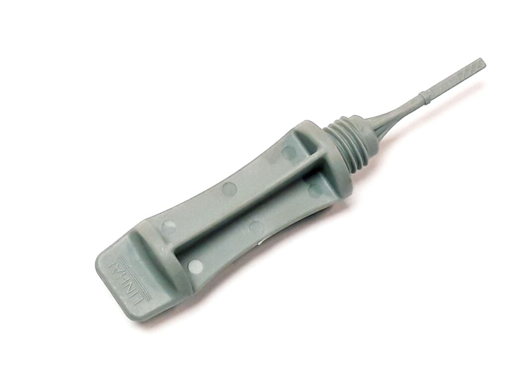 PLUG, OIL