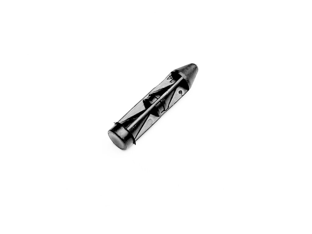 PLASTIC RIVET
