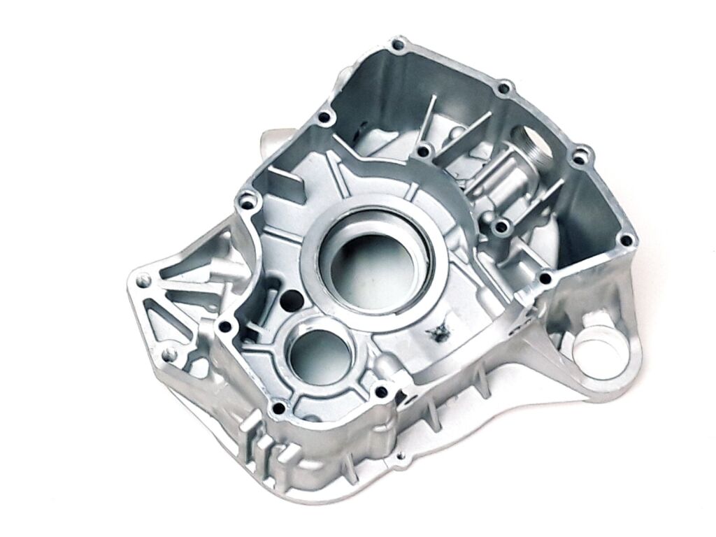 RIGHT CRANKCASSE ASSEMBLY