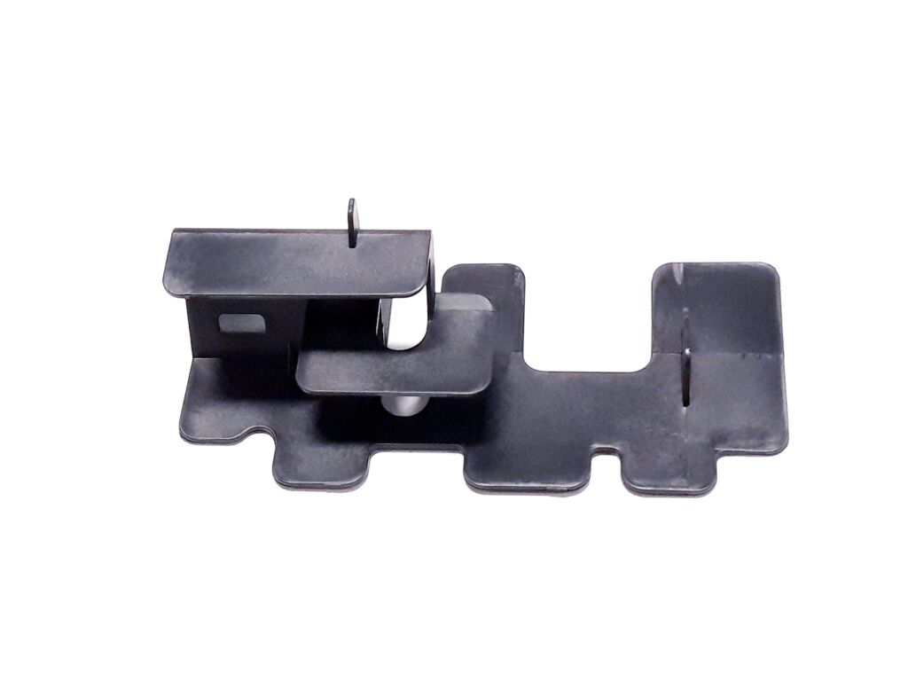 UPPER CRANKCASE OIL BAFFLE