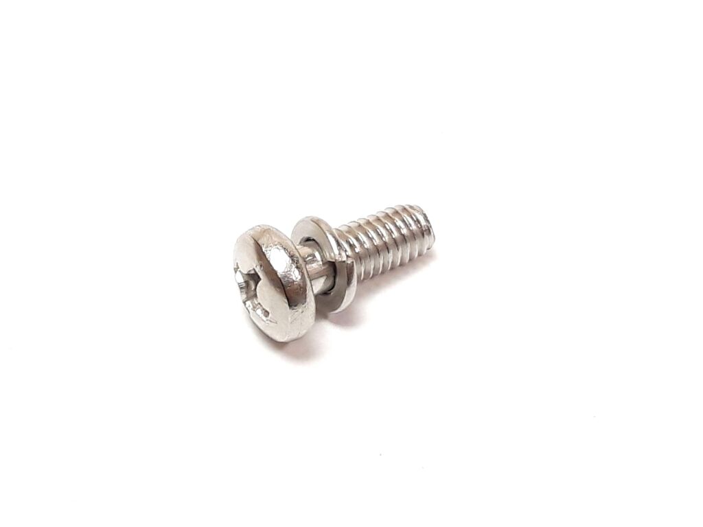 SCREW M4×12
