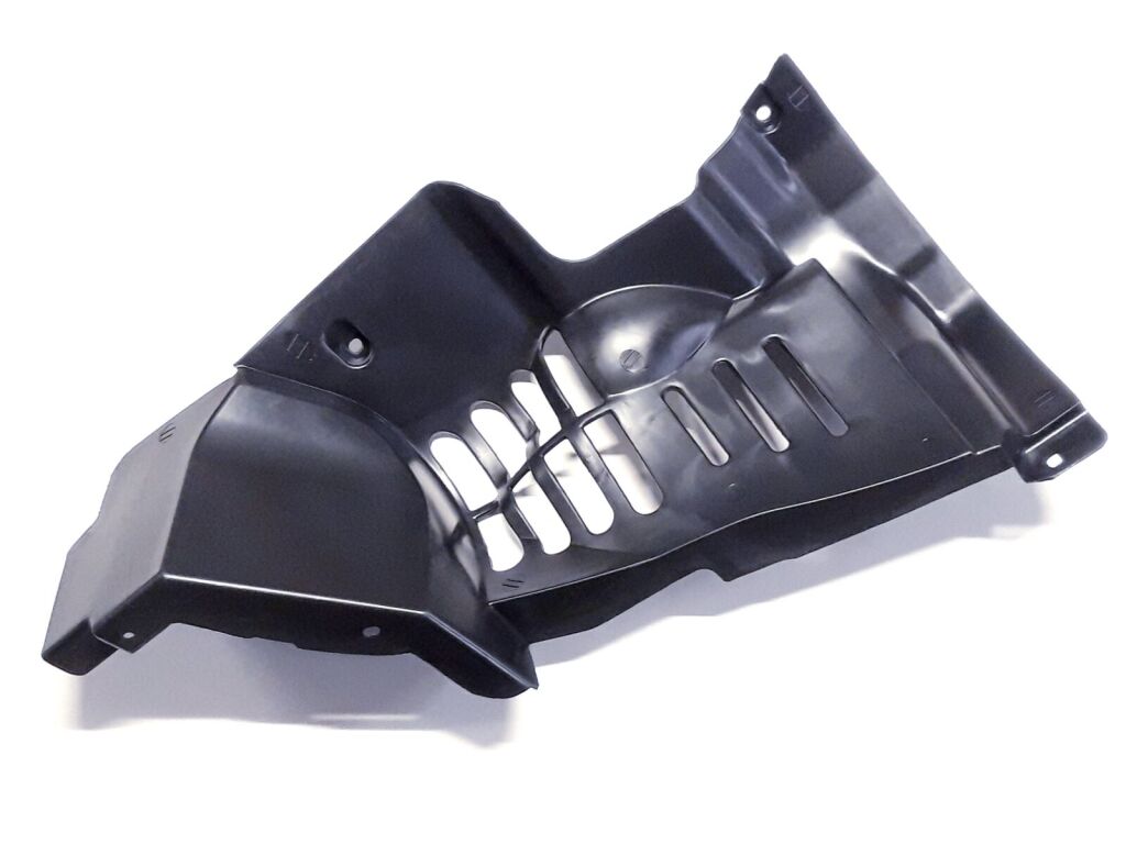 FRONT INTERNAL FENDER, RH.