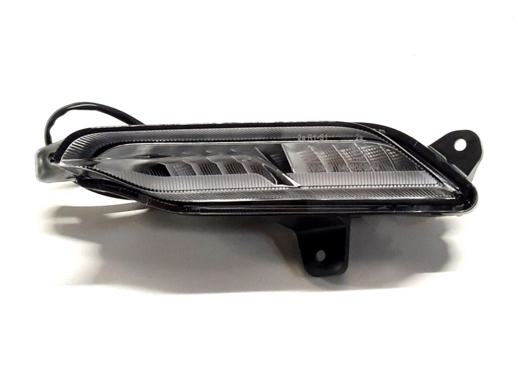 REAR RIGHT TRUN LAMP